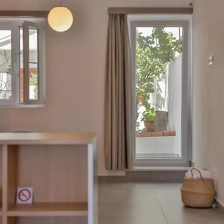 Apartment Olia Garden In Naxos Town Naxos City